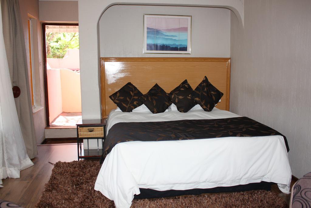 Eagles Nest Lodge Johannesburg Zewnętrze zdjęcie