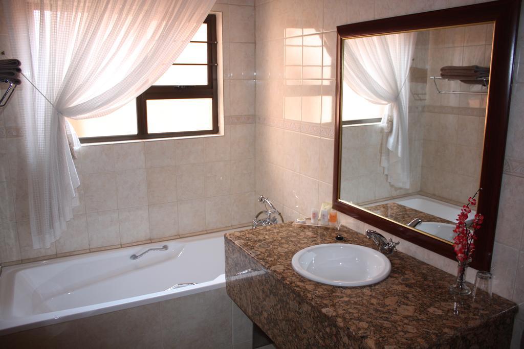 Eagles Nest Lodge Johannesburg Zewnętrze zdjęcie
